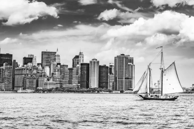 sailing-to-manhattan-01